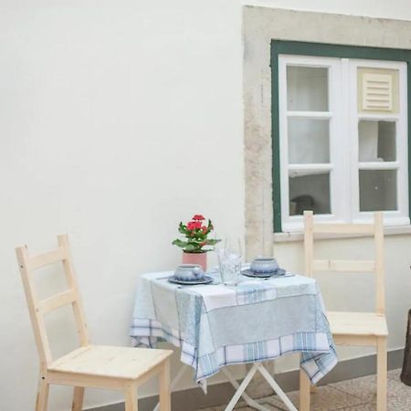 ליסבון Alfama Charming Apt With 2 Free Bikes By Timecooler מראה חיצוני תמונה